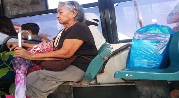 Con los asientos despedazados circula el transporte público en el sur de Tamaulipas Con los asientos despedazados circula el transporte público en el sur de Tamaulipas