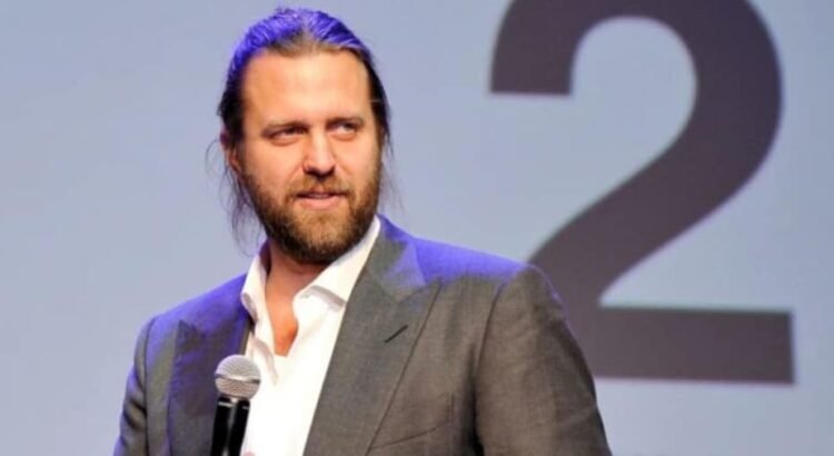 Director de Hollywood arrestado por estafa a Netflix por 11 millones de dólares