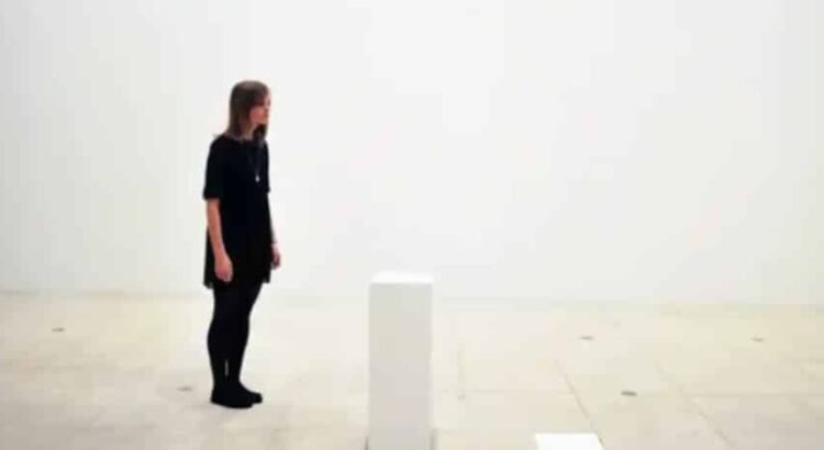 Artista vende obra invisible en… 18 mil dólares