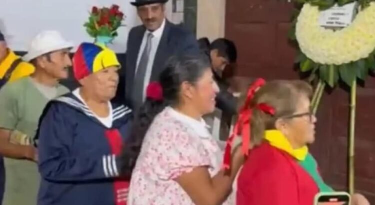 Le dieron el último adiós con funeral temático de El Chavo del Ocho Le dieron el último adiós con funeral temático de El Chavo del Ocho