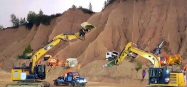 Con maquinaria pesada ofrecieron su versión de Romeo y Julieta