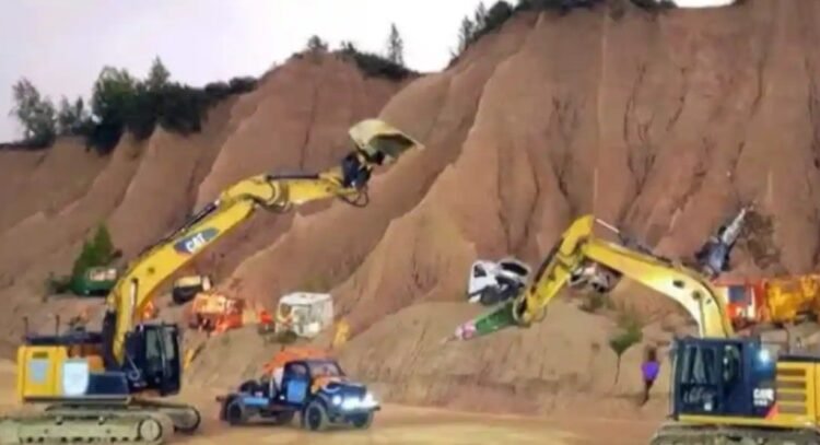 Con maquinaria pesada ofrecieron su versión de Romeo y Julieta