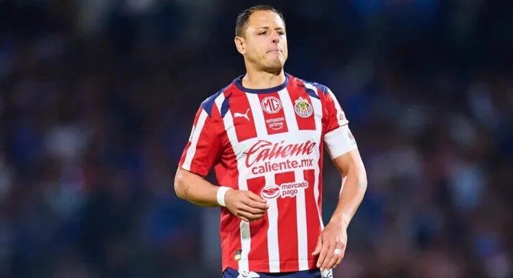 ¿Fin de etapa? El fracaso de ‘Chicharito’ en Chivas termina con penal fallado